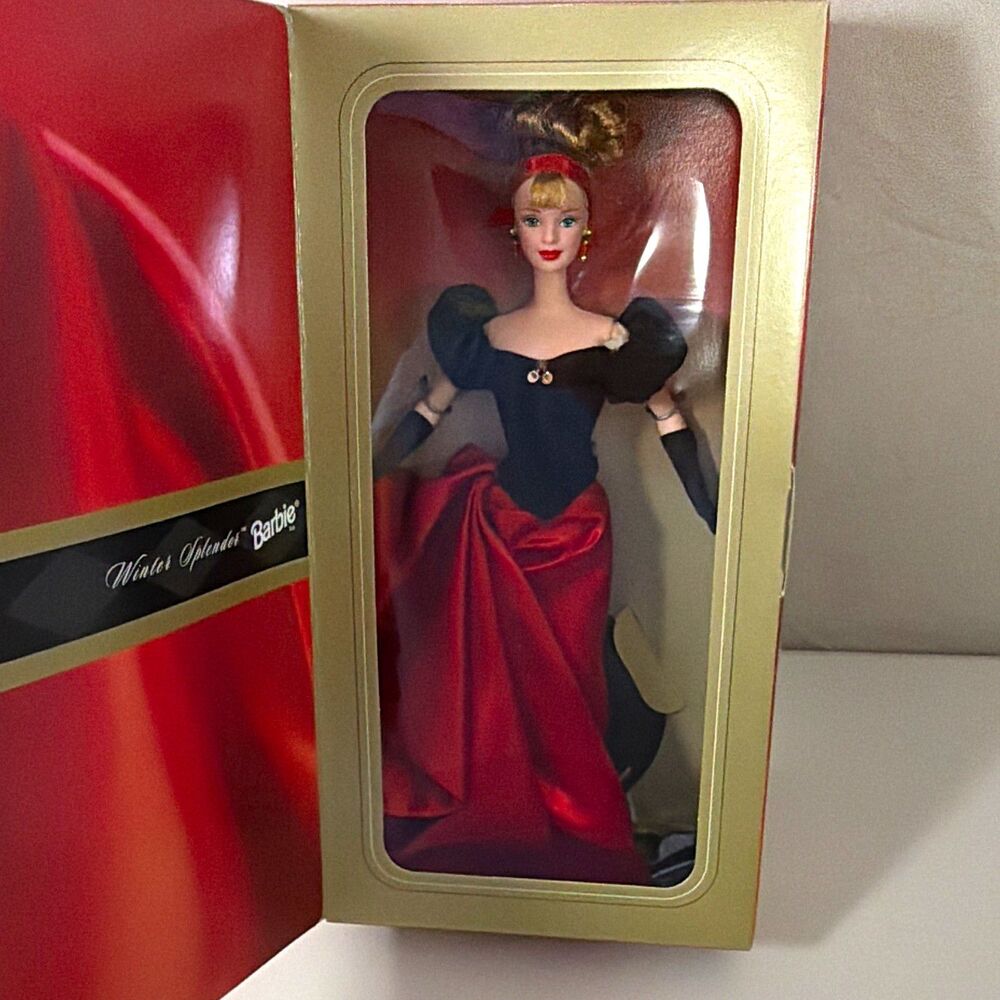 VTG 1998 Barbie Winter Splendor Avon Exclusive Special Edition Doll NRFB #19357
